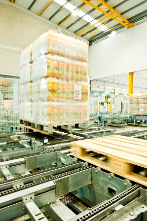 Le palette con il prodotto sono composte in gran parte da coppie di semipalette che, dunque, devono anche essere liberate dalla paletta Euro portante e disaccatastate