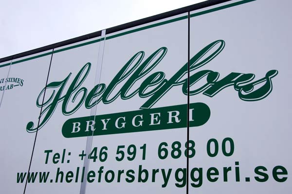 La Hellefors si è imposta sul mercato negli anni Novanta con la decisione di imbottigliare private labels