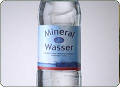 Bottiglietta Acqua Minerale Tedesca