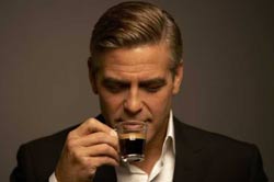George Clunei Beve Nespresso Campagna Pubblicitaria