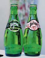 Bottiglie Acqua Minerale Perrier Firmate Stilista Agnes B. Give Love