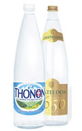 Bottiglie Chateldon Thonon eau minerl Acqua minerale francese gruppo Castel