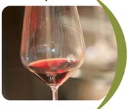Calice di Vino pianeta birra, wine drops, gocce di vite