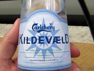ex carlsberg mrchio etichetta bottiglia kildevaeld water danimarca acqua minerale