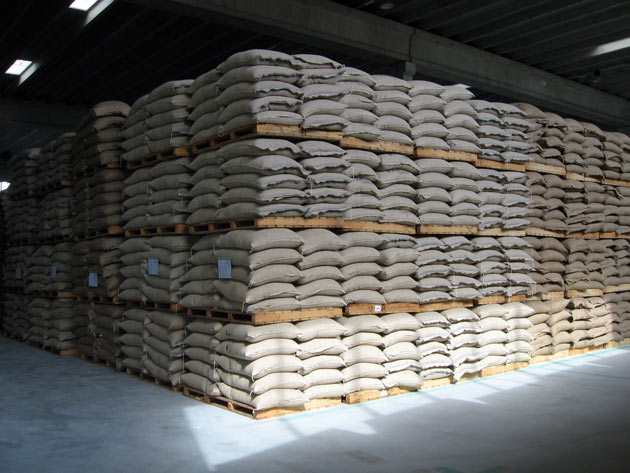 Magazzino Sacchi di caffè Romani