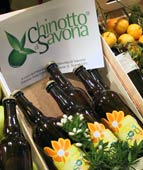 Confezione bottiglia vetro birra artigianale aromatizzata chinotto savona piccolo birrificio