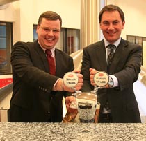 Mag. Josef Pacher e dal  Mag. Clemens Aigner villacher birra austrica