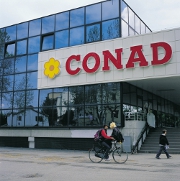 CONAD CRESCE DEL 5,1 PER CENTO NEL 2010 E INVESTE 770 MILIONI DI EURO NEL PROSSIMO TRIENNIO