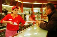 BILANCIO AUTOGRILL 2010: RICAVI A 5.704 M.NI DI EURO E UTILI A 103 MILIONI