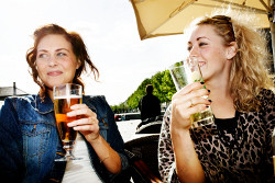 BILANCIO CARLSBERG 2010: VOLUMI BIRRA A 137 M.NI HL E FATTURATO A 60 M.DI DI CORONE DANESI